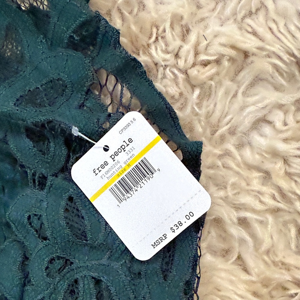 ๐ Free People Lace Bralette in green ๐ - Picture 2 of 3